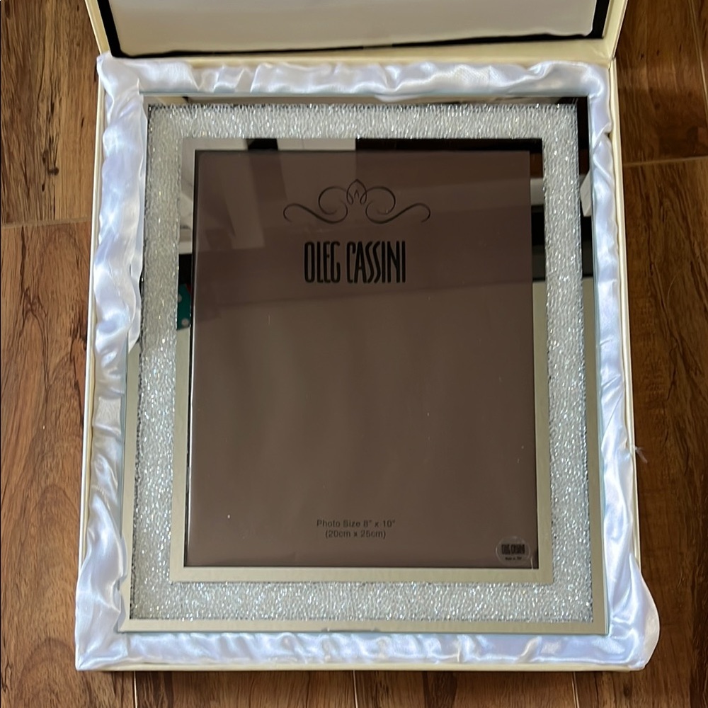 Oleg Cassini Silver Diamond Picture Frame